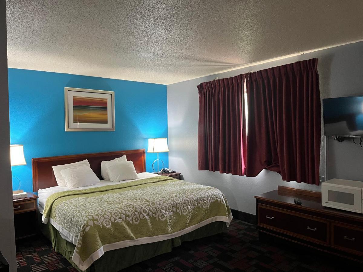 Rodeway Inn Whitehall Kültér fotó