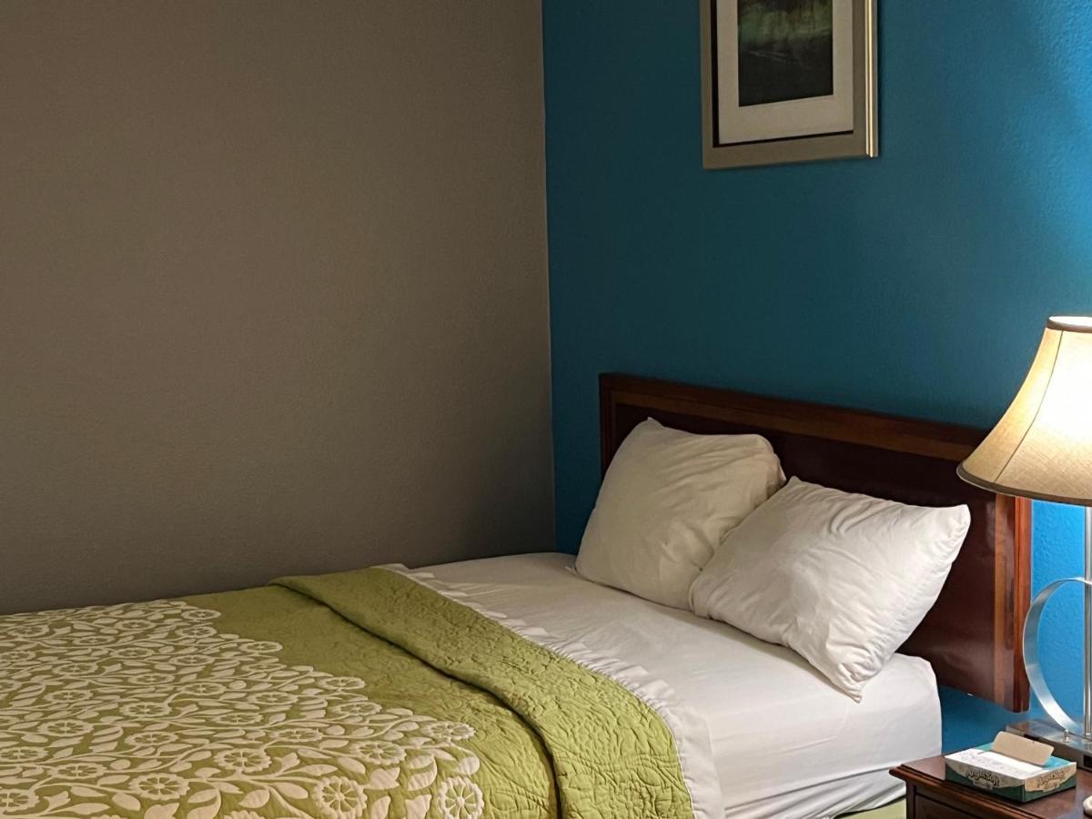 Rodeway Inn Whitehall Kültér fotó