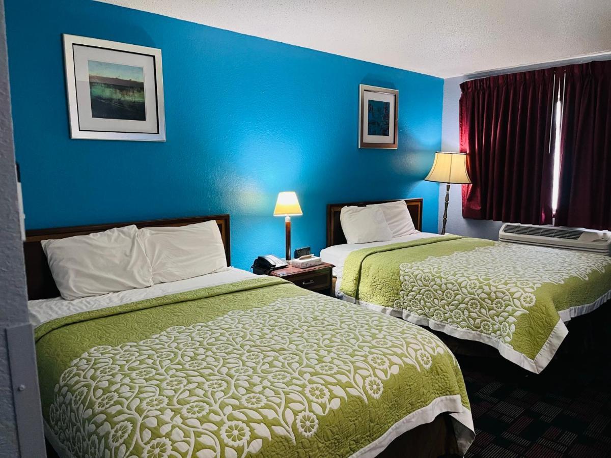 Rodeway Inn Whitehall Kültér fotó