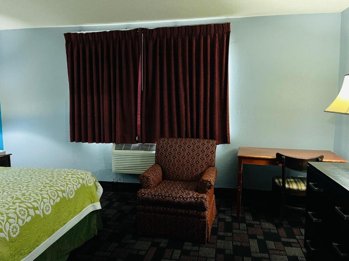 Rodeway Inn Whitehall Kültér fotó
