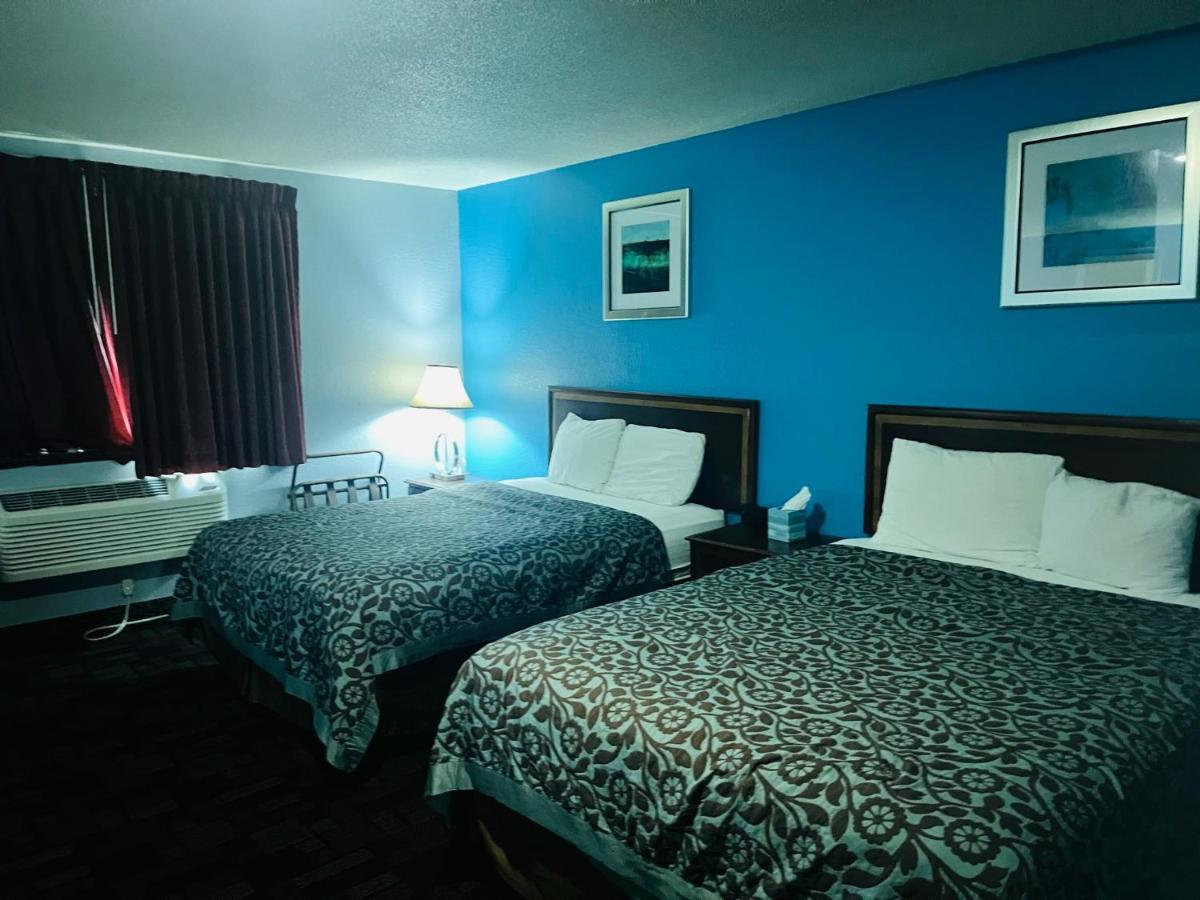 Rodeway Inn Whitehall Kültér fotó