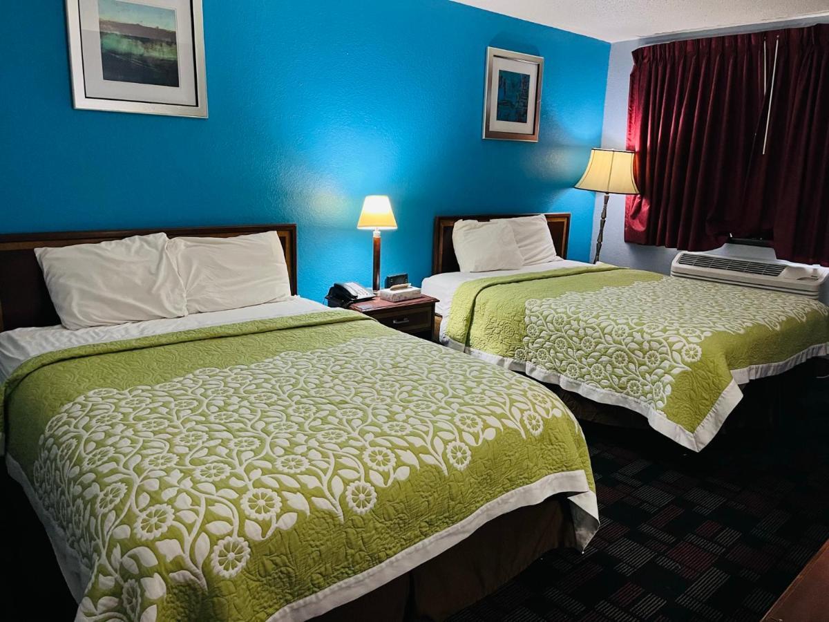 Rodeway Inn Whitehall Kültér fotó